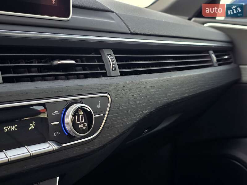 Седан Audi A4 2016 в Тернополе