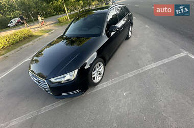 Универсал Audi A4 2016 в 