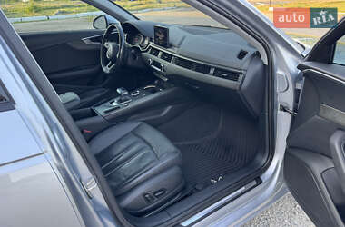 Седан Audi A4 2019 в 