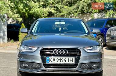 Седан Audi A4 2014 в 