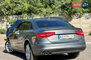 Седан Audi A4 2014 в 