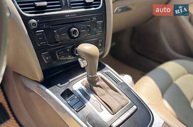 Седан Audi A4 2011 в 