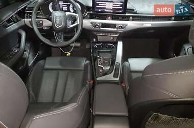 Седан Audi A4 2023 в 