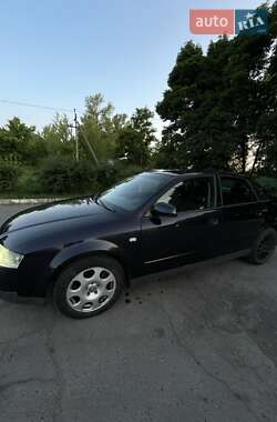 Седан Audi A4 2002 в 