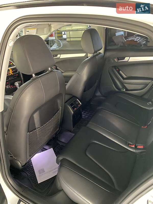 Седан Audi A4 2015 в Києві