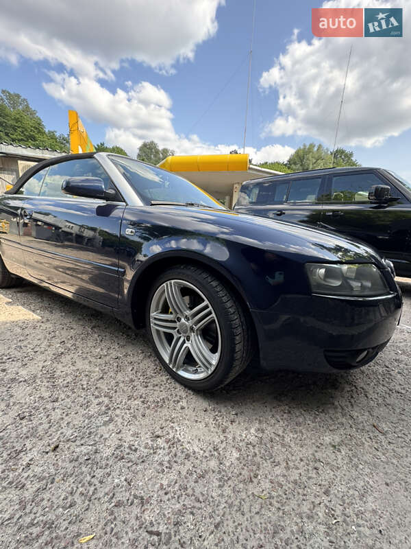 Кабриолет Audi A4 2003 в Киеве