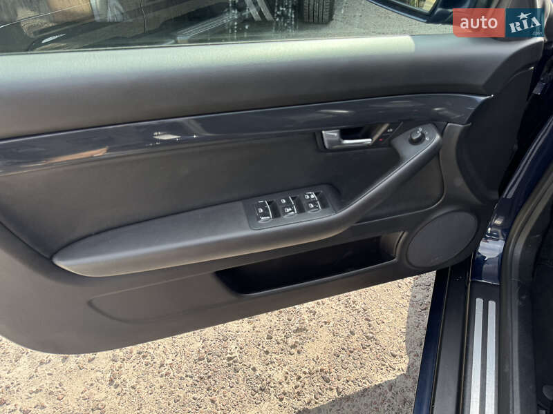 Кабриолет Audi A4 2003 в Киеве