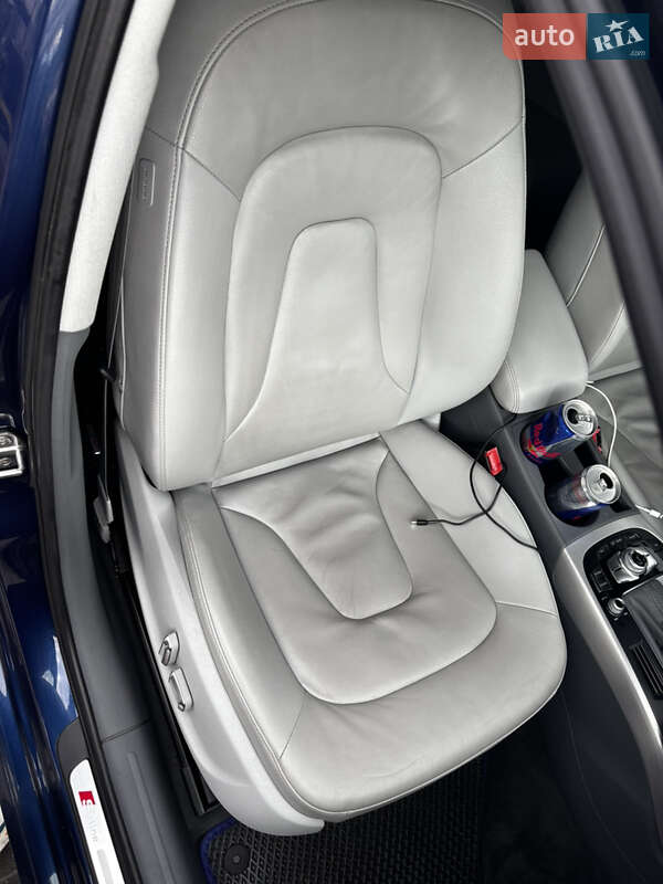 Седан Audi A4 2014 в Петропавловской Борщаговке