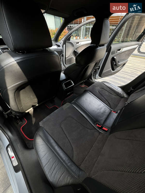 Седан Audi A4 2011 в Киеве