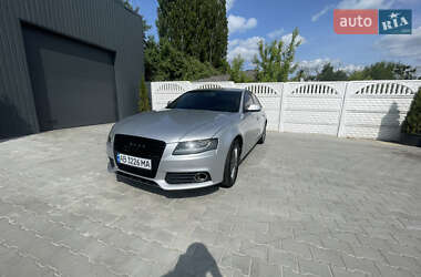Седан Audi A4 2009 в Хмільнику
