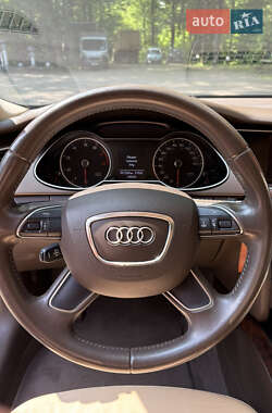 Седан Audi A4 2012 в 