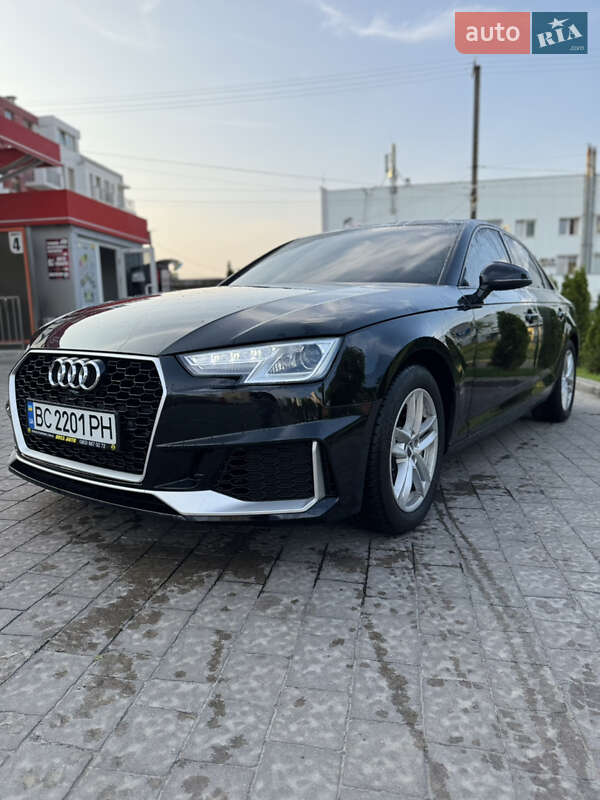Седан Audi A4 2016 в Львове