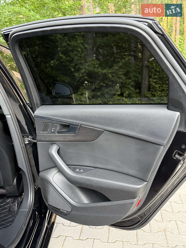 Седан Audi A4 2018 в Ивано-Франковске