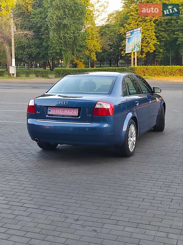 Седан Audi A4 2004 в Каменском