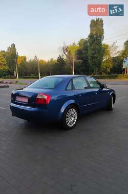 Седан Audi A4 2004 в 