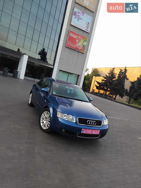 Седан Audi A4 2004 в Каменском