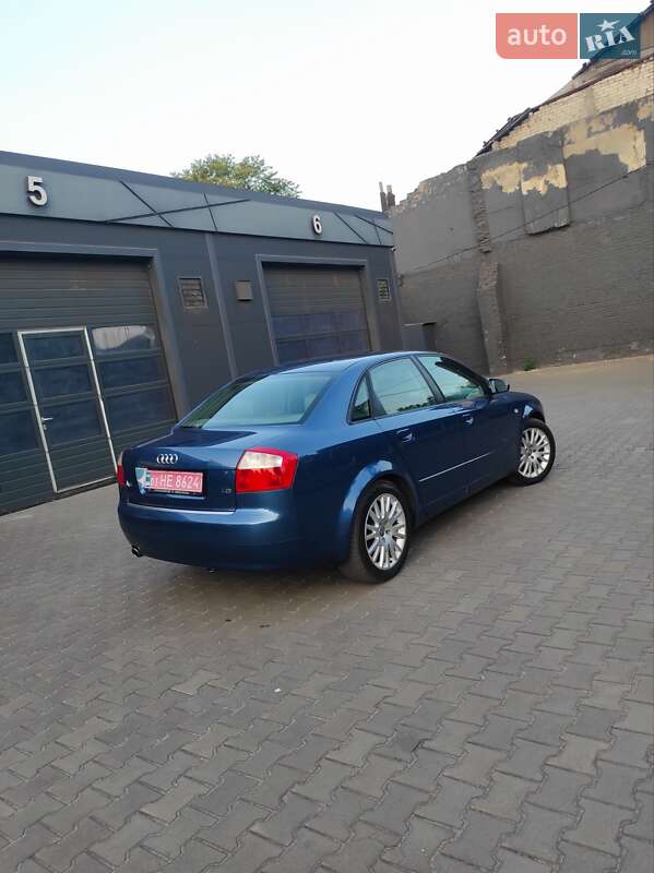 Седан Audi A4 2004 в Каменском