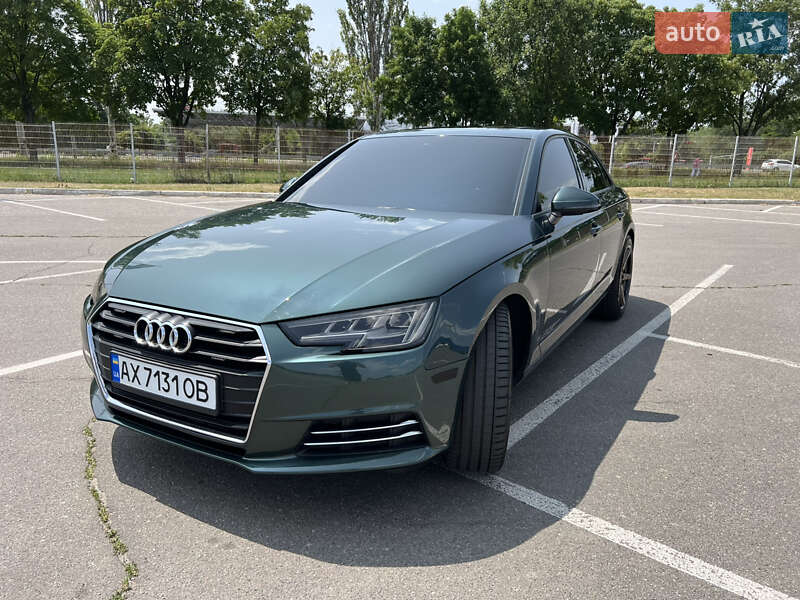 Седан Audi A4 2016 в Днепре