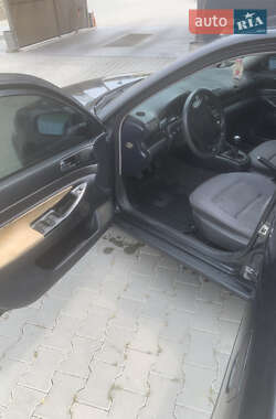 Седан Audi A4 1997 в 