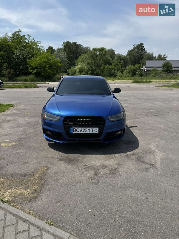 Седан Audi A4 2015 в Львові