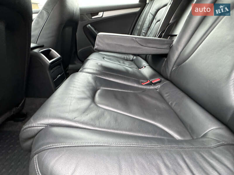 Универсал Audi A4 2010 в Самборе