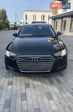 Седан Audi A4 2017 в 
