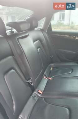 Седан Audi A4 2013 в 