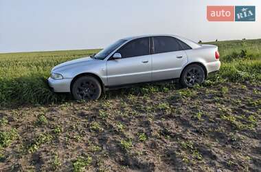 Седан Audi A4 1999 в 