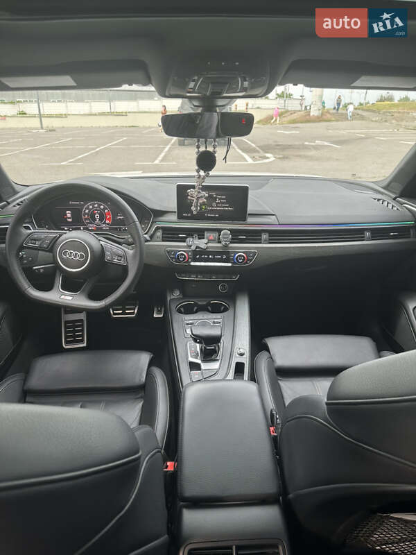 Седан Audi A4 2018 в Киеве