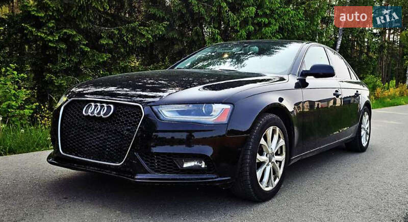 Седан Audi A4 2013 в Ивано-Франковске