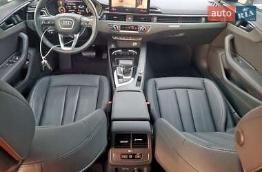 Седан Audi A4 2020 в 