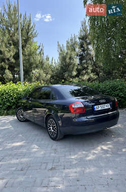 Седан Audi A4 2001 в 