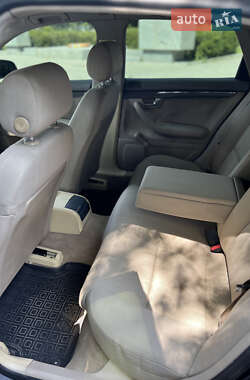 Седан Audi A4 2001 в 