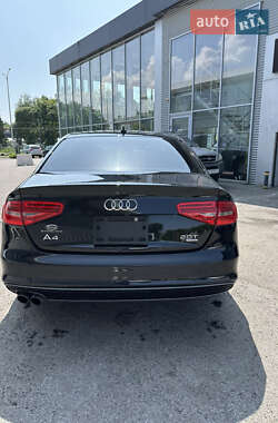 Седан Audi A4 2014 в 