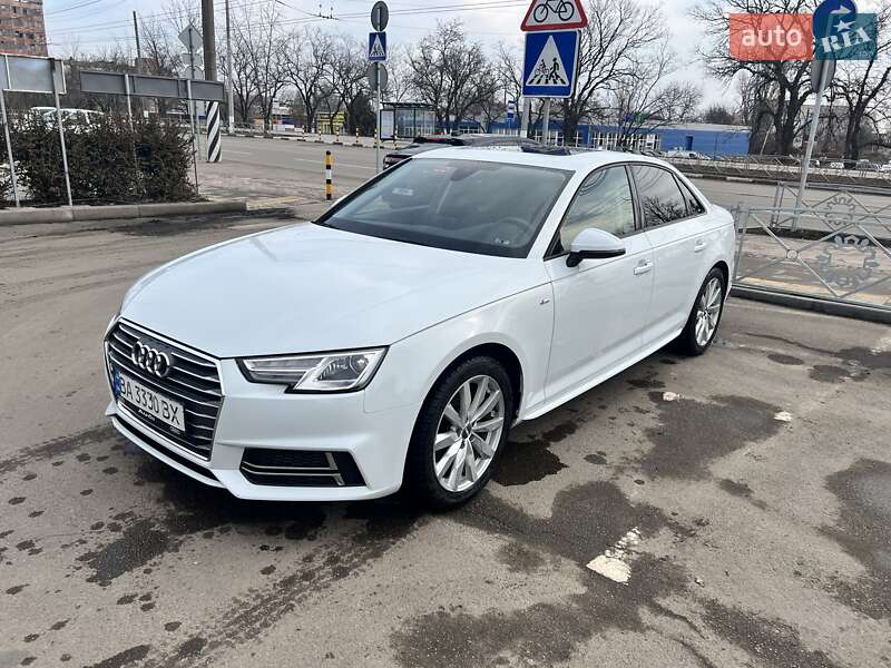 Седан Audi A4 2017 в Малій Висці