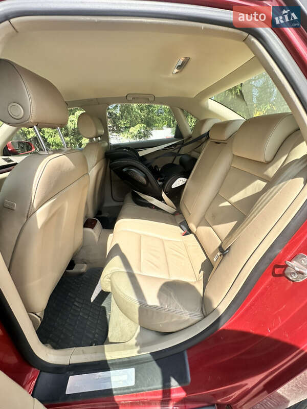 Седан Audi A4 2006 в Гребенках