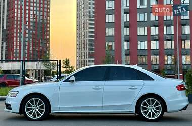 Седан Audi A4 2015 в 