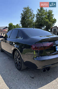 Седан Audi A4 2012 в 
