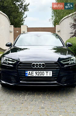 Седан Audi A4 2017 в 