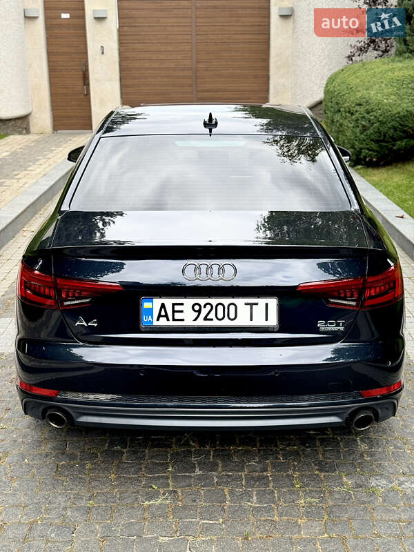 Седан Audi A4 2017 в Днепре