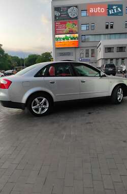 Седан Audi A4 2002 в 