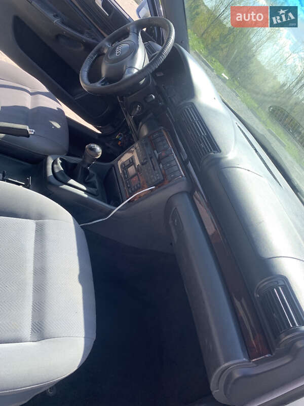 Универсал Audi A4 1998 в Львове