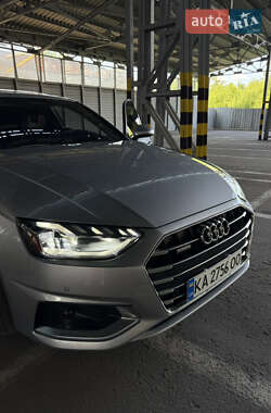 Седан Audi A4 2021 в 