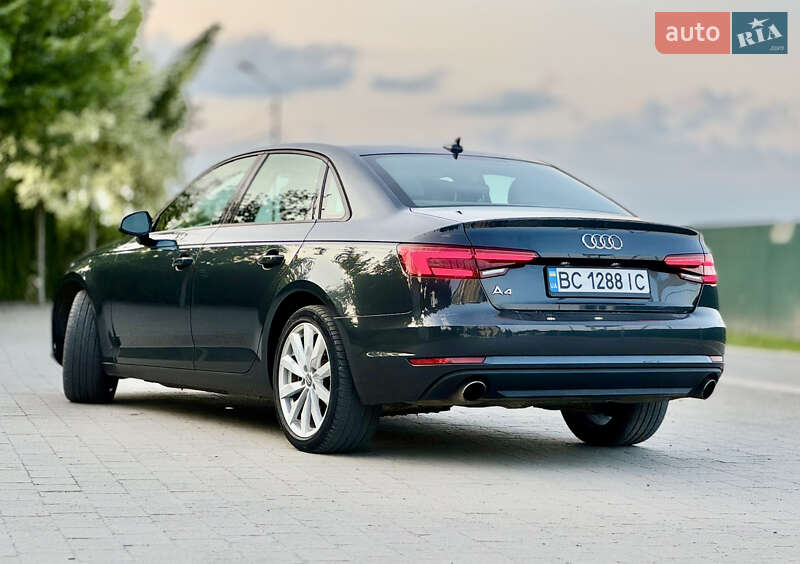 Седан Audi A4 2017 в Львове
