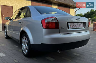 Седан Audi A4 2003 в 