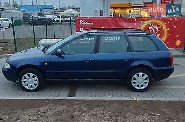 Универсал Audi A4 1998 в 