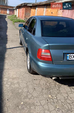 Седан Audi A4 1998 в 