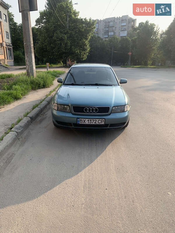 Седан Audi A4 1998 в Хмельницком