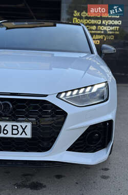 Седан Audi A4 2020 в 
