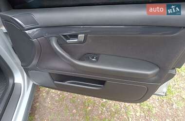 Седан Audi A4 2002 в 